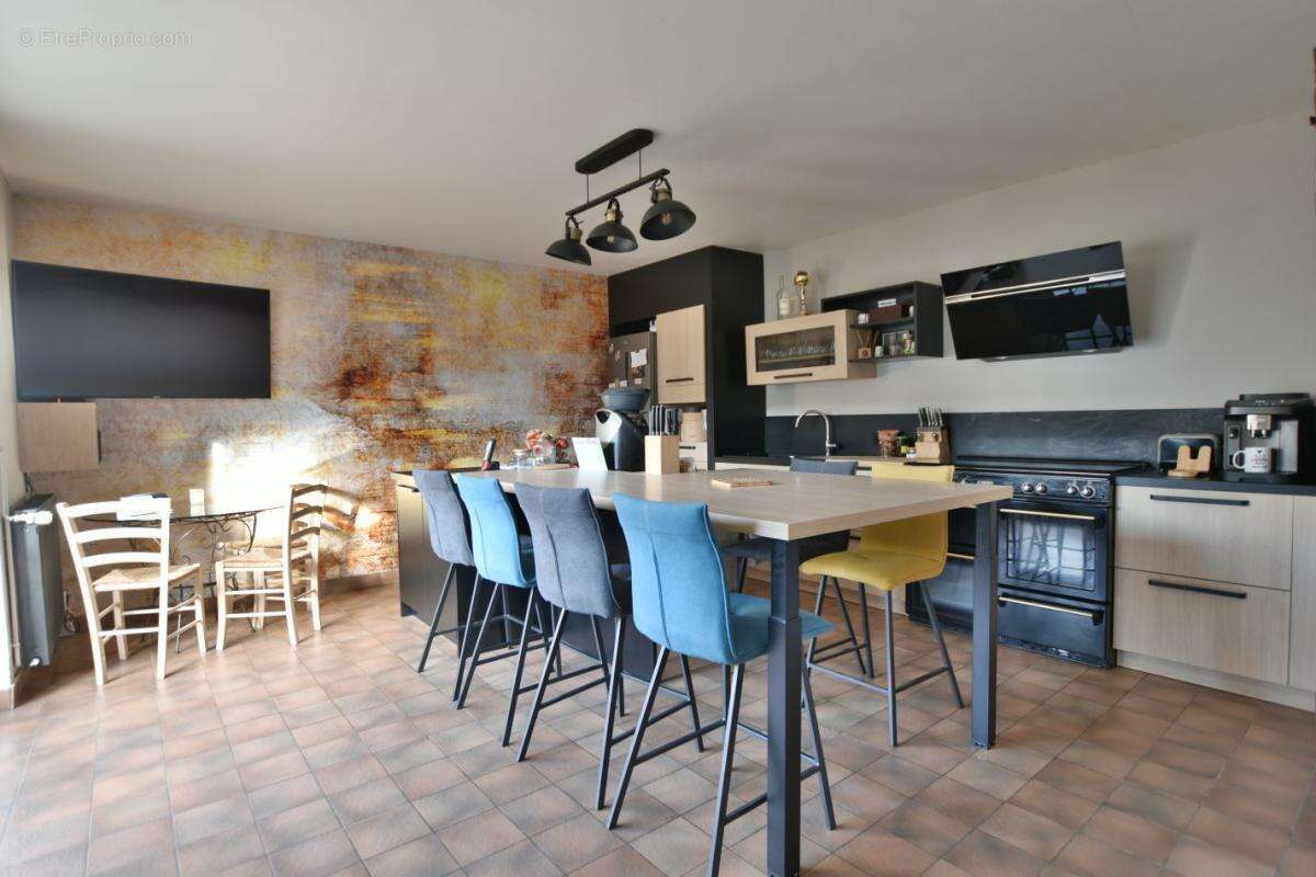 Maison à MAULEVRIER