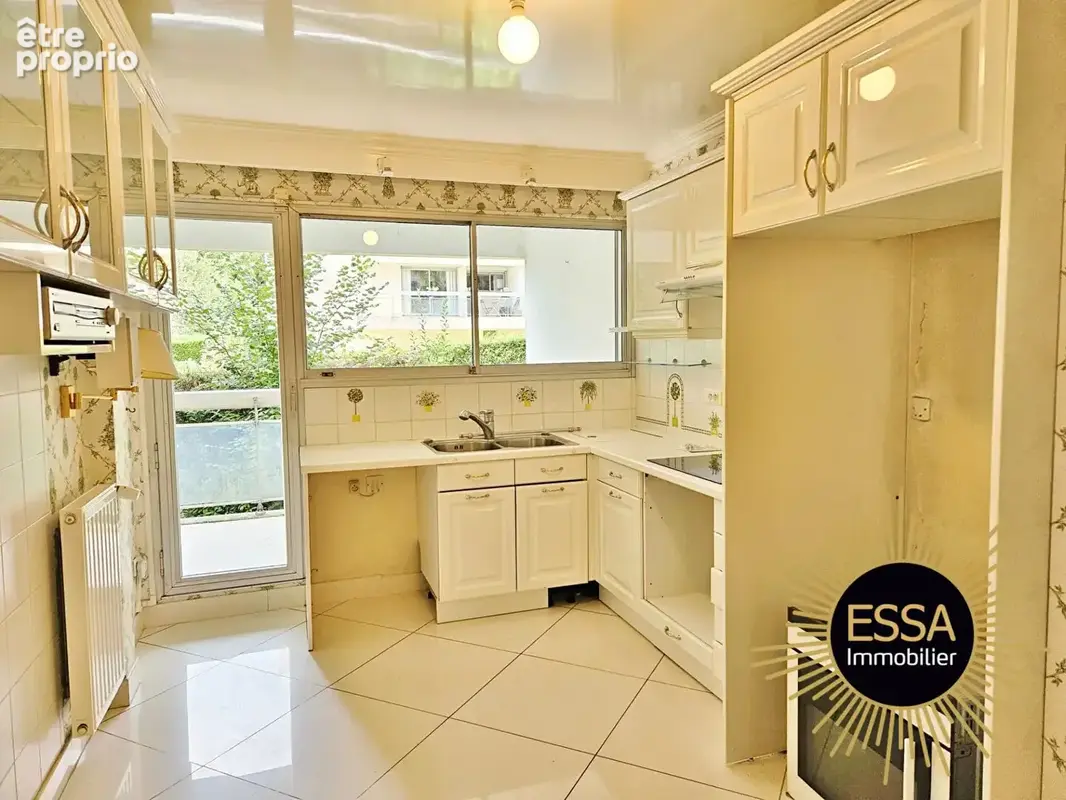 Appartement 5 pièces 123 m² à vendre à Bailly (78870) - photo 4