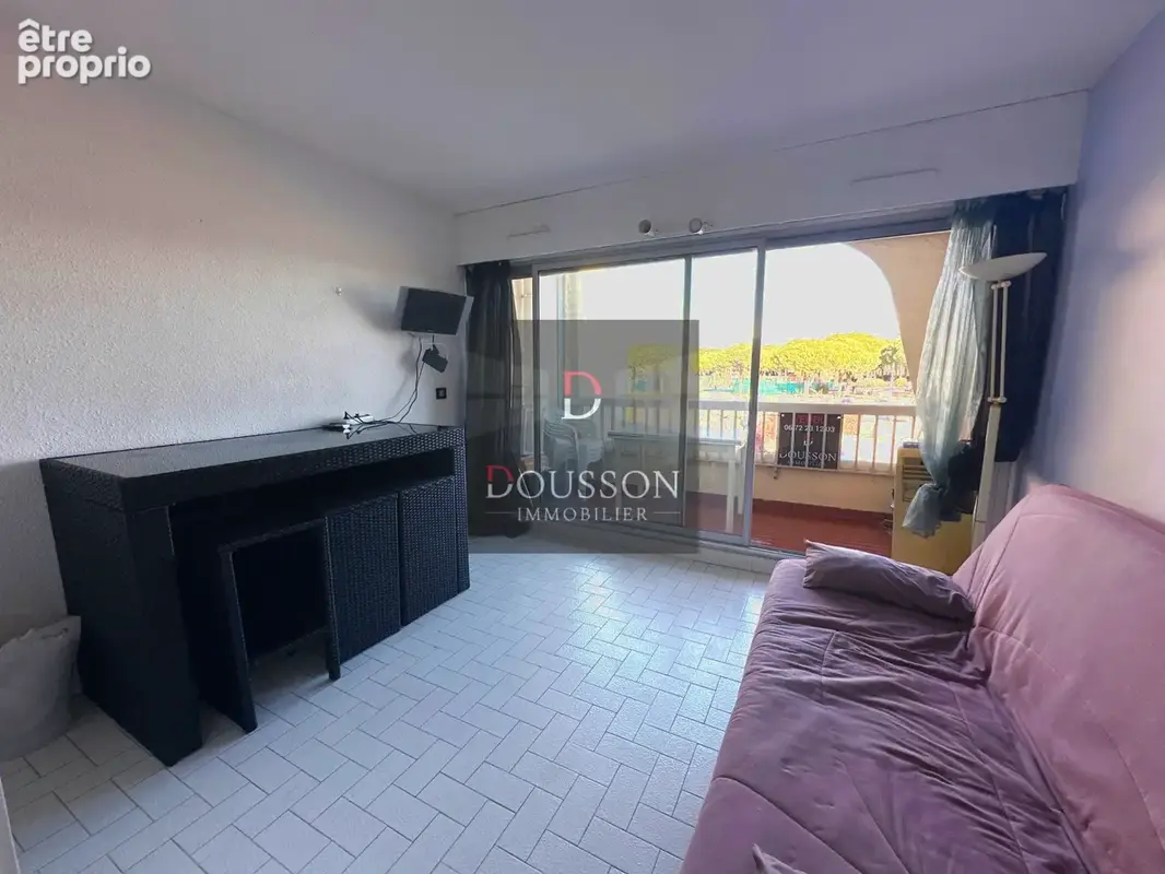 À vendre   studio cabine   quai d’honneur - photo 2
