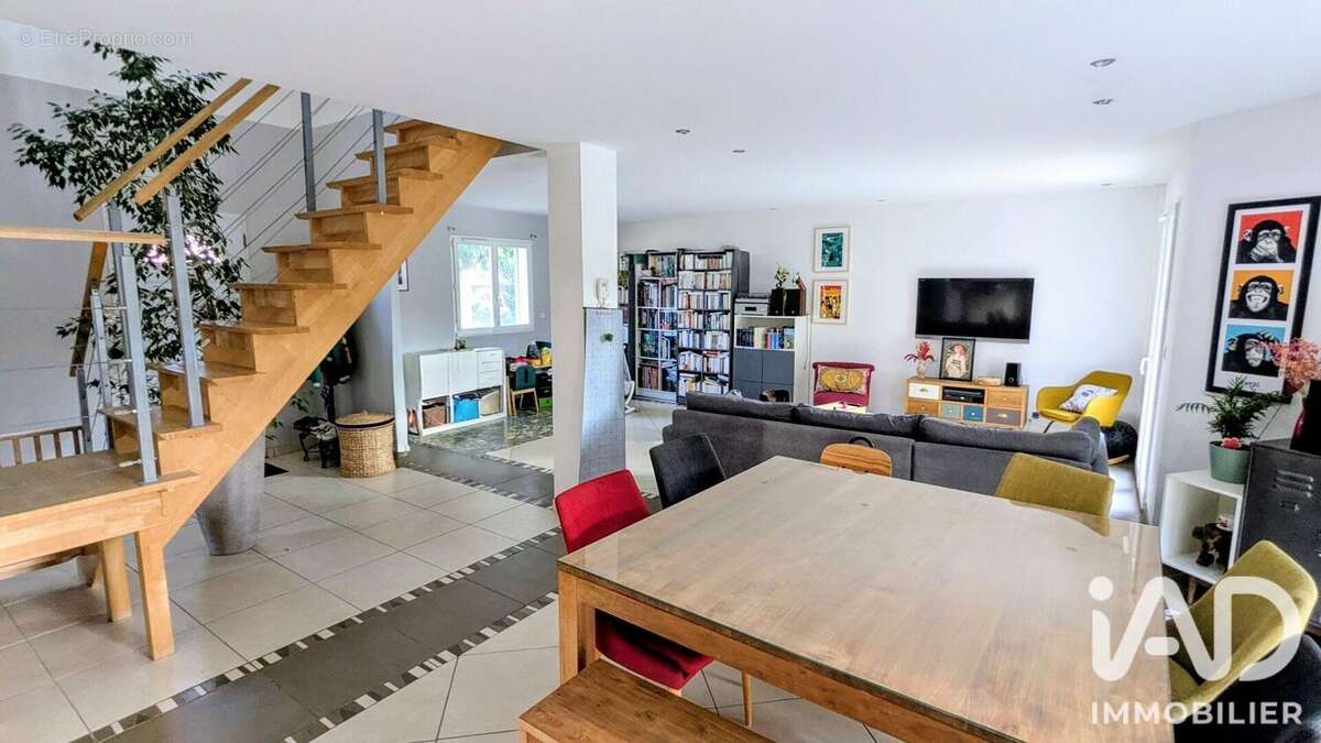 Maison 130 m² à Loriol-Sur-Drome  - photo 6