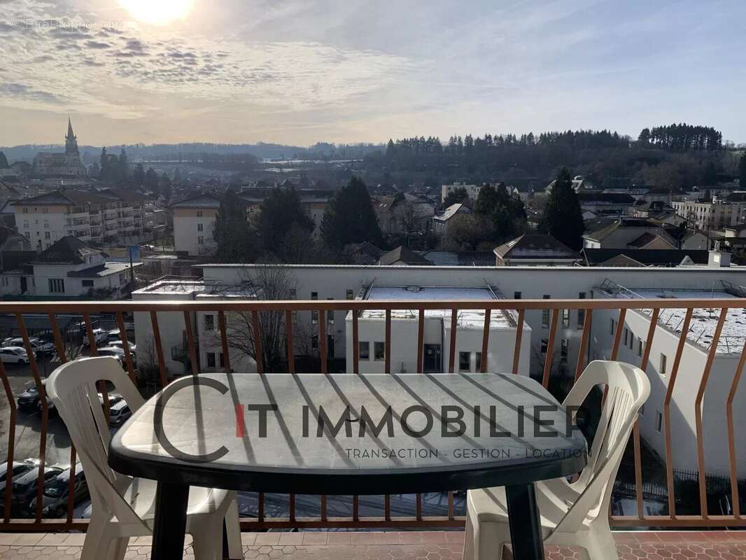 Appartement à LA TOUR-DU-PIN