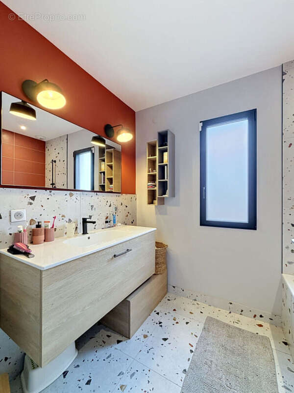 Maison T5 récente de 143 m² avec piscine - Toulouse 31500 - photo 16