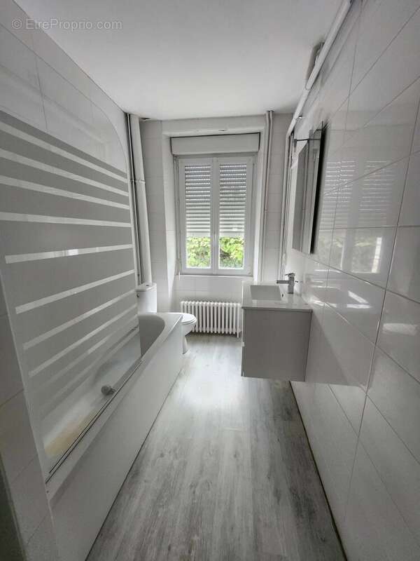 Maison à SAINT-JUNIEN