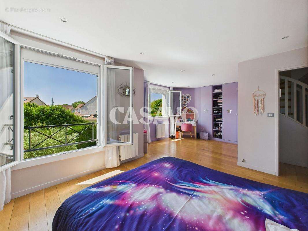 Maison à SAINT-BRICE-SOUS-FORET