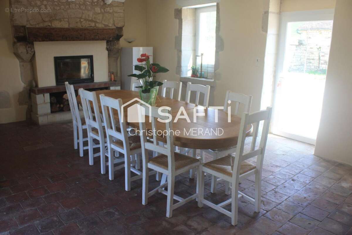 Photo 7 - Maison à DANGE-SAINT-ROMAIN