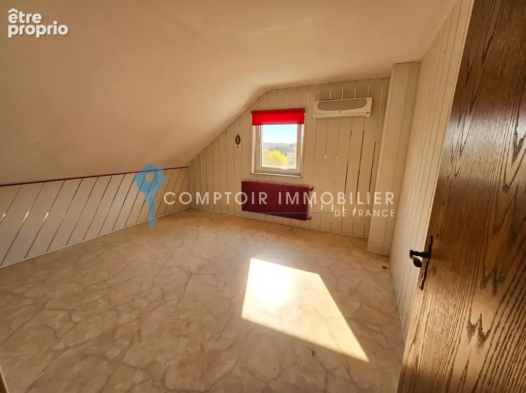 FORBACH BELLEVUE   Belle maison avec balcon, vue sur le Schloss et terrain de 592 m2 - photo 12