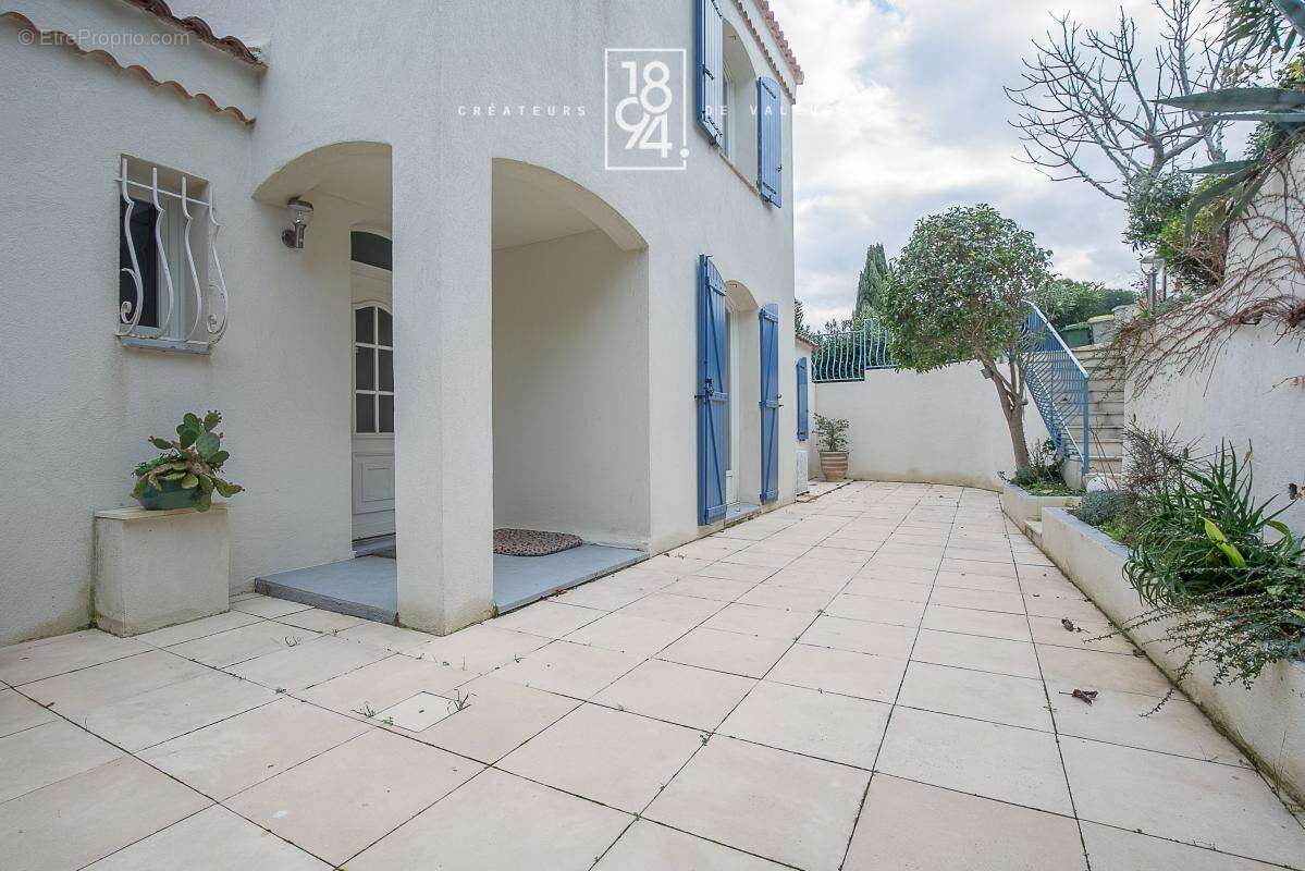 Appartement à LES PENNES-MIRABEAU