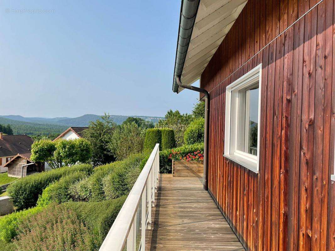 Maison à CHAMPAGNOLE