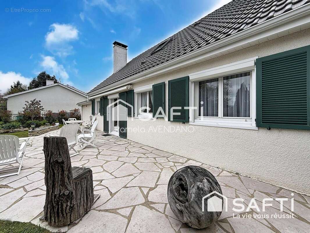 Photo 2 - Maison à LESIGNY