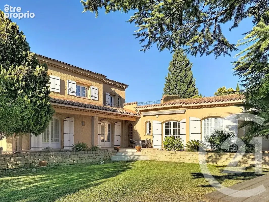 Maison 5 pièces 231 m² à vendre à Morieres-Les-Avignon (84310) - photo 3
