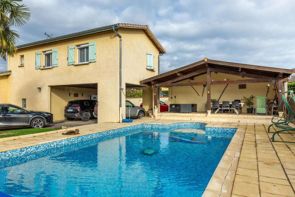 Maison à SAINTE-EUPHEMIE