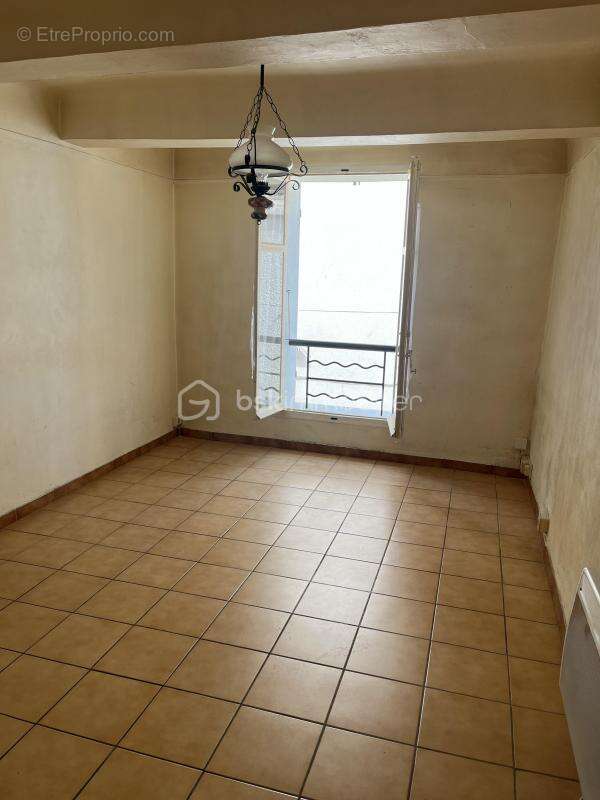 Maison à SAINTE-TULLE