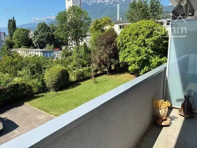 Appartement à SEYSSINET-PARISET