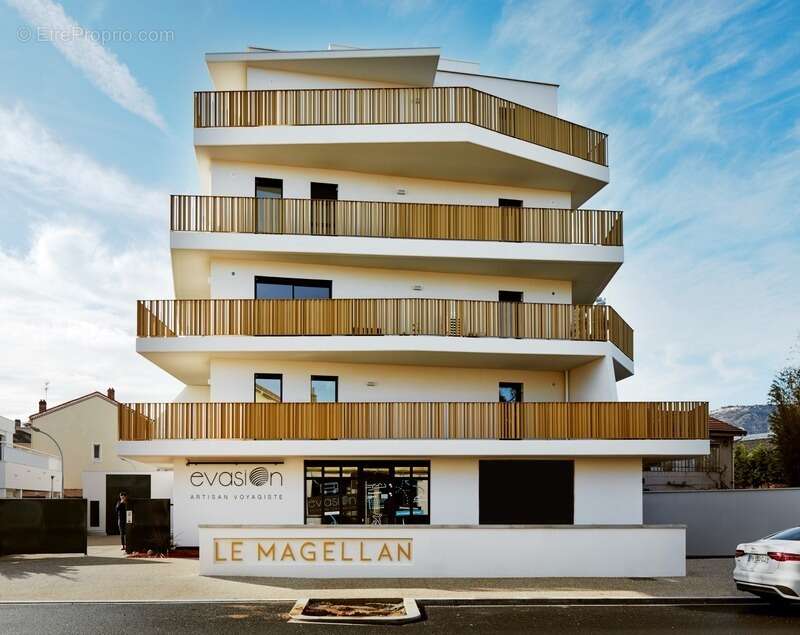 Appartement à GUILHERAND-GRANGES