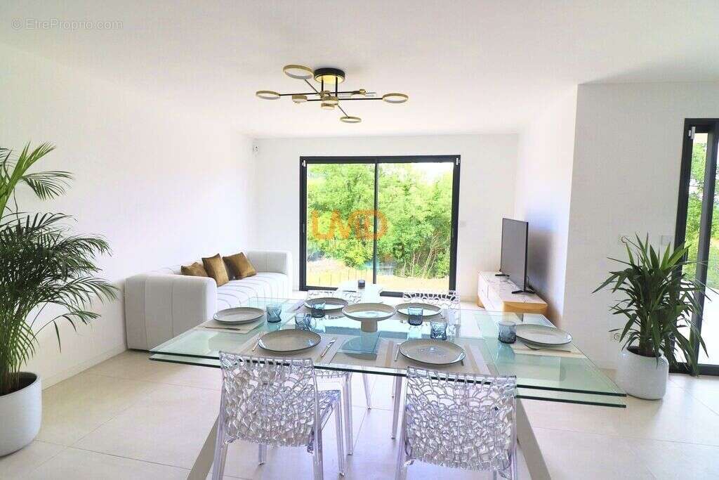 Besse sur Issole dans le Var: maison T6 145m2 terrain 670m2 - photo 4