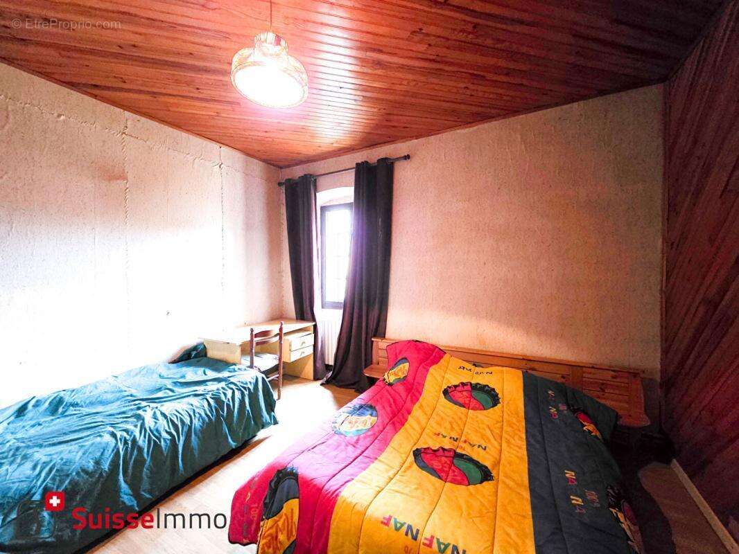 Maison à COURCHATON