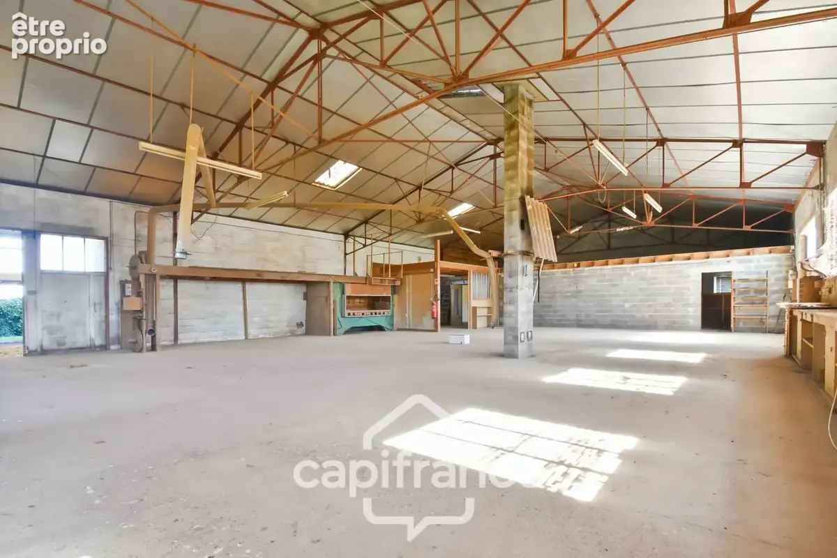 Maison à vendre  COURCELLES (17), 140m²habitables, 7 pièces sur 4800m² de terrain avec nombreuses dépendances - photo 4