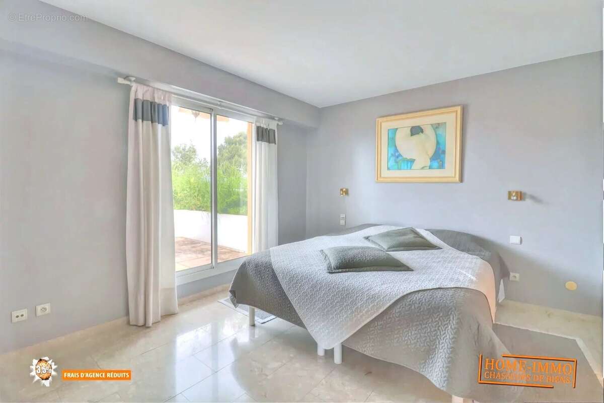 Appartement à LE CANNET