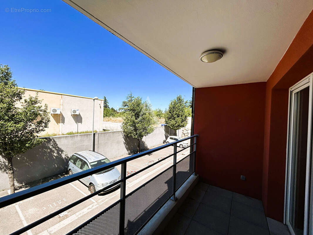 Perpignan Sud, secteur recherché de Porte d'Espagne, appartement 4 pièces 71 m² en très bon état avec 2 places de parking - photo 4