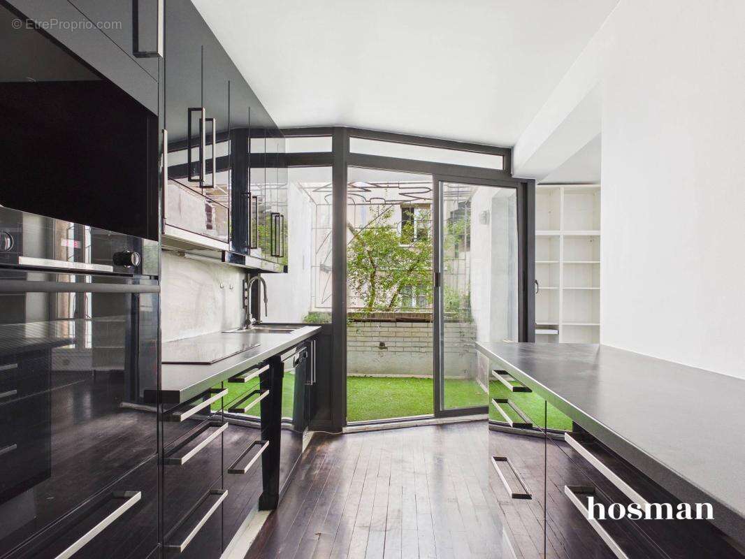 Appartement à PARIS-11E