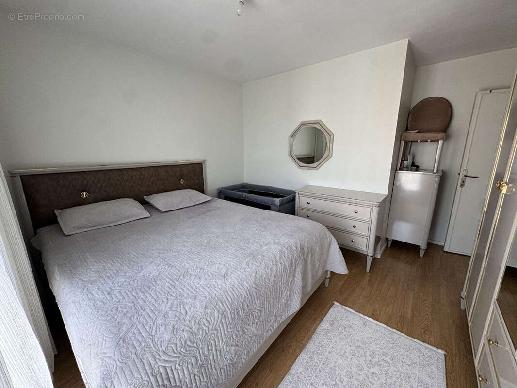 Appartement à DAMMARIE-LES-LYS