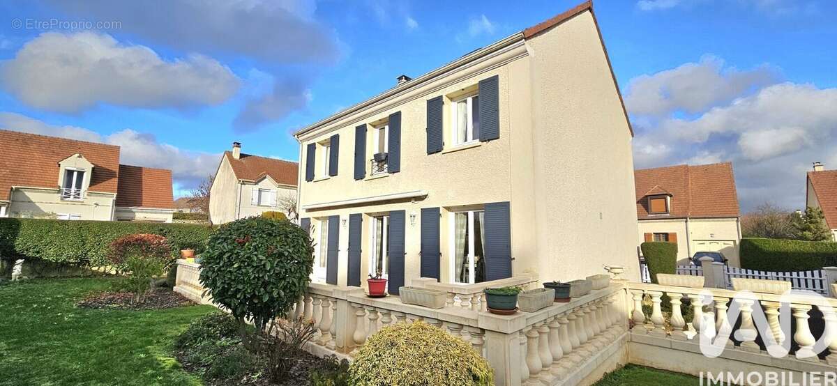 Photo 2 - Maison à ATTAINVILLE