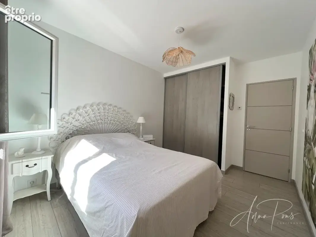 Dpt Var (83), à vendre HYERES Villa sans vis à vis- 1000m² de terrain - 3 chambres  - piscine - jardin - GARAGE - photo 11