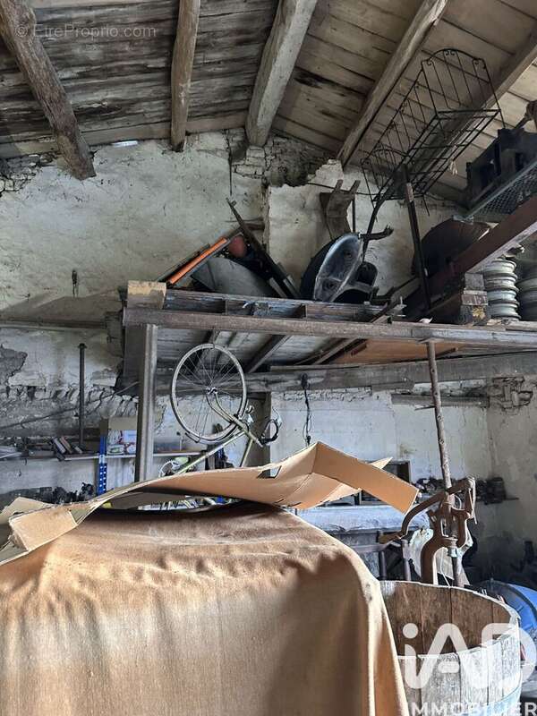 Photo 3 - Maison à VERINES