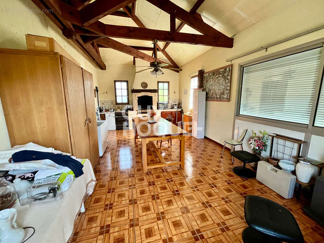 Maison à MERCUES