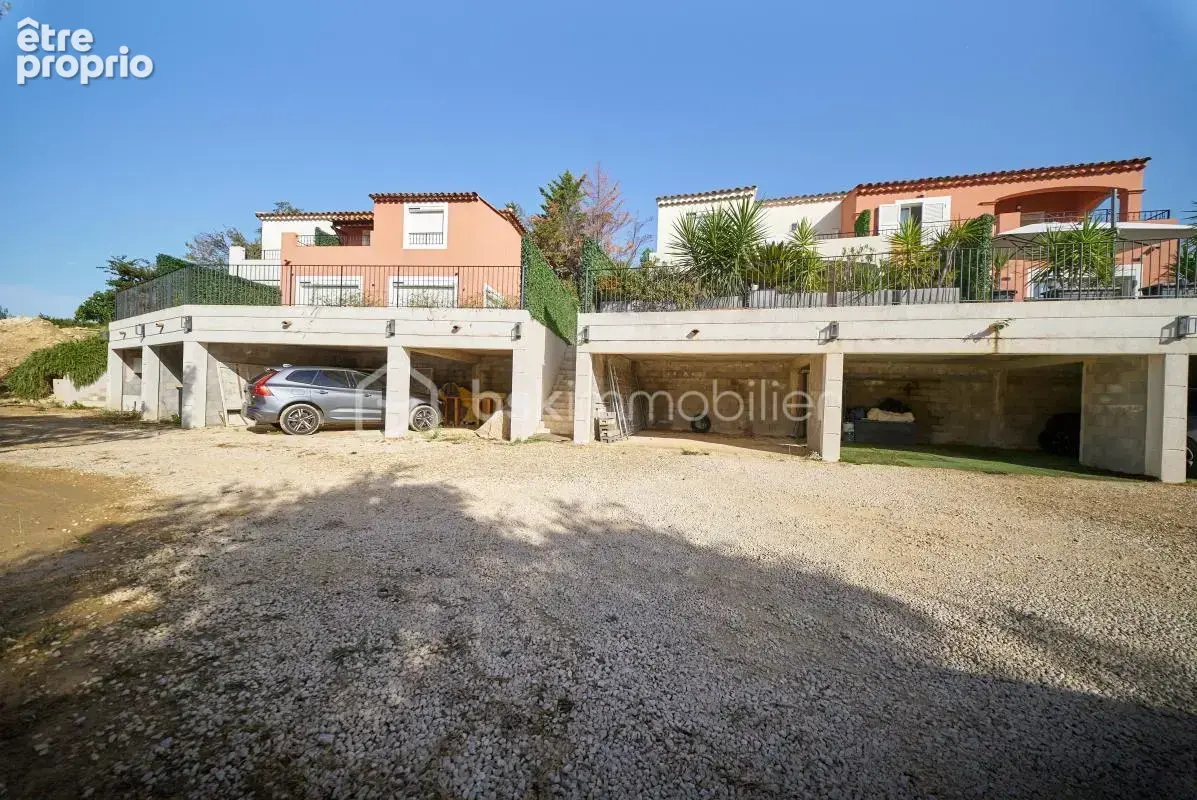 Ste Anne du Castellet - Découvrez cette Maison de type T3 - photo 21
