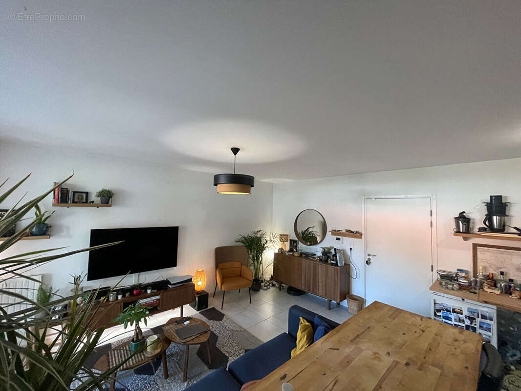 Appartement à SAINT-SEBASTIEN-SUR-LOIRE