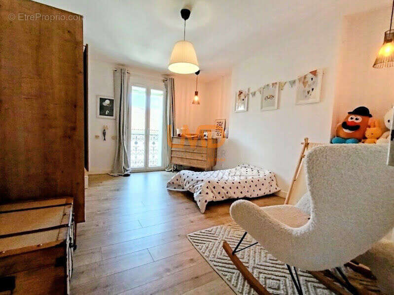 Maison à POUSSAN