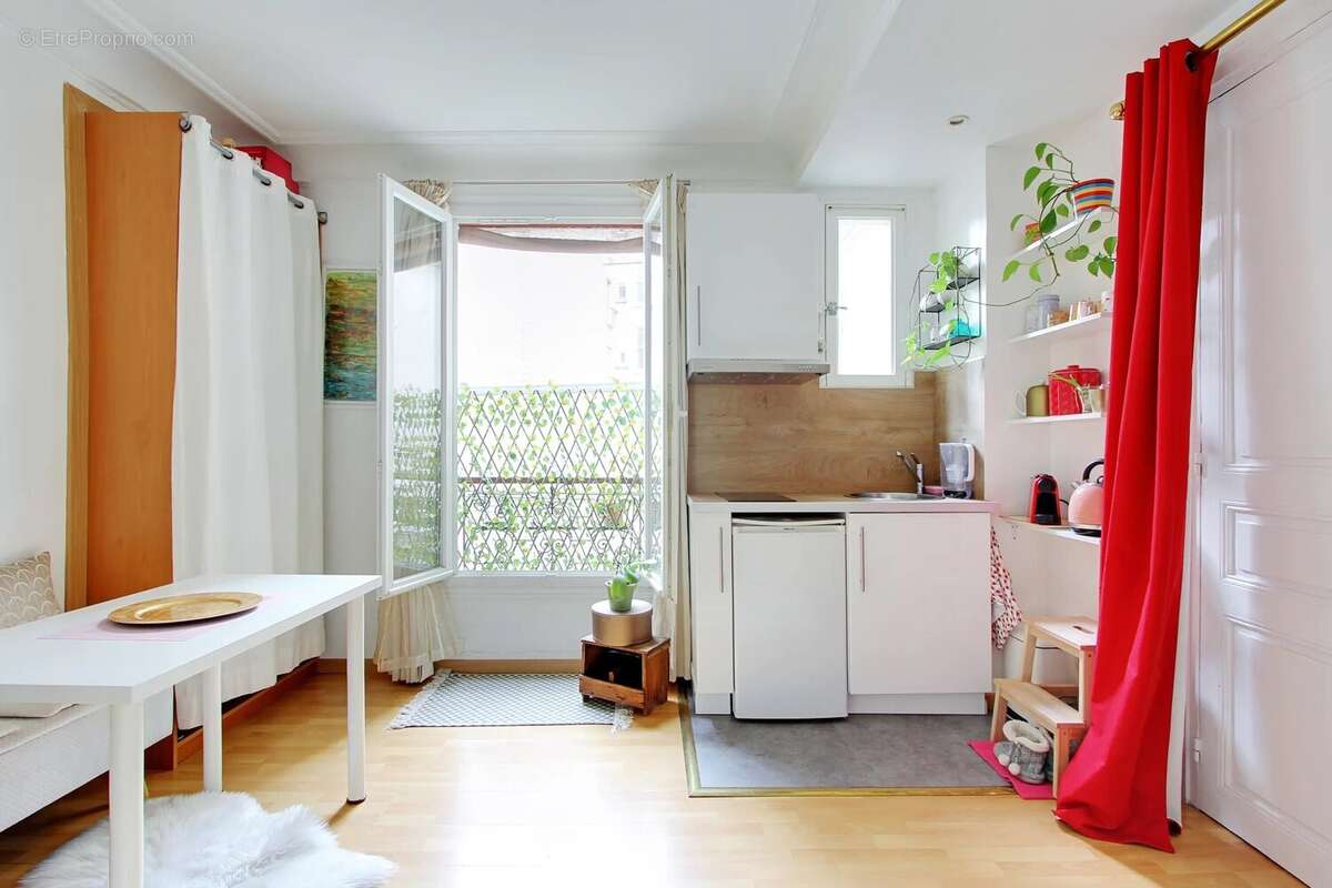 Appartement à PARIS-2E