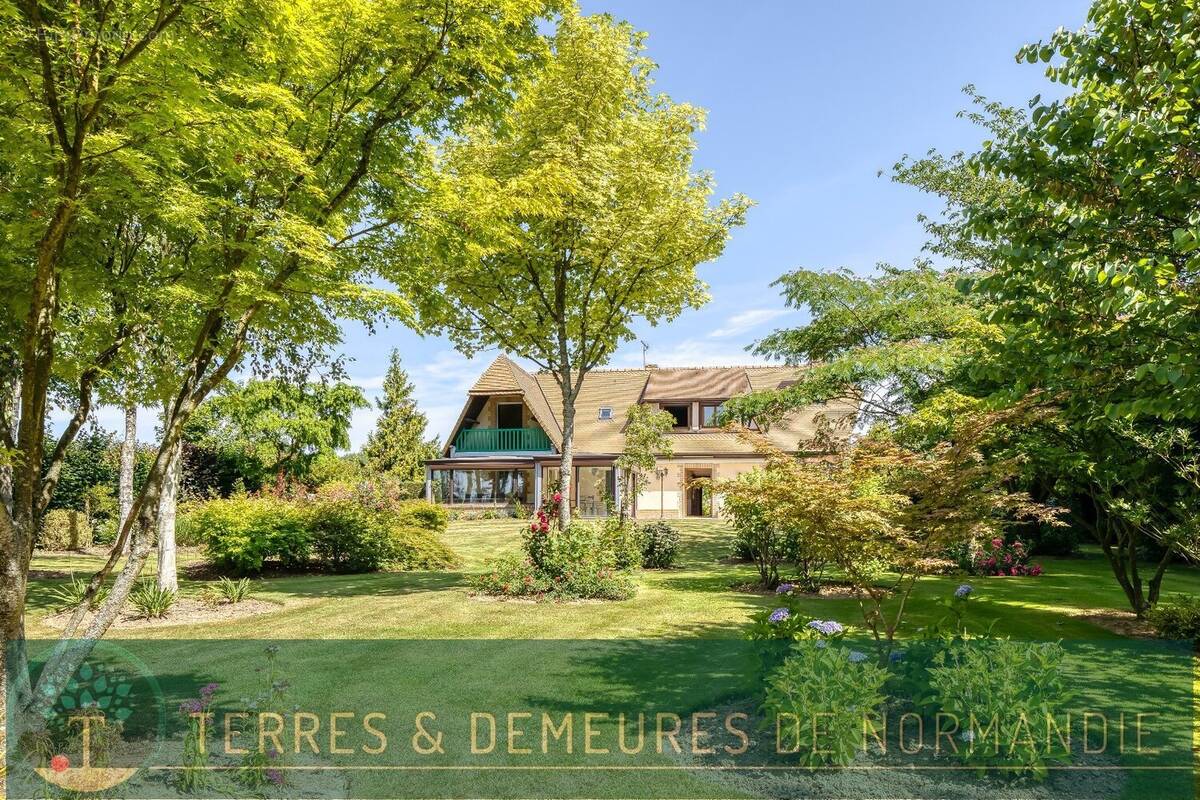 Maison à CALLEVILLE-LES-DEUX-EGLISES