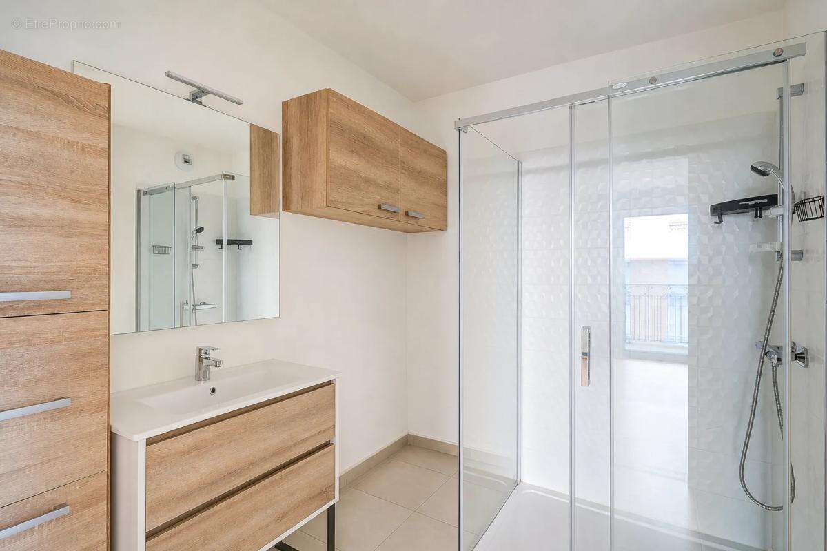Appartement lumineux en vente à Clamart - photo 8