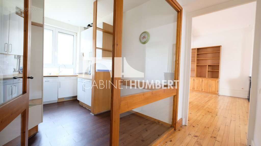 Appartement à SAINT-ETIENNE