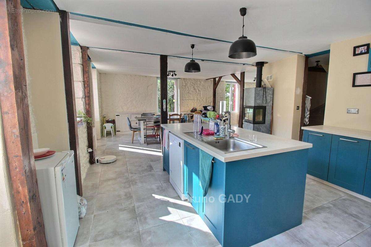 Maison à TOCANE-SAINT-APRE