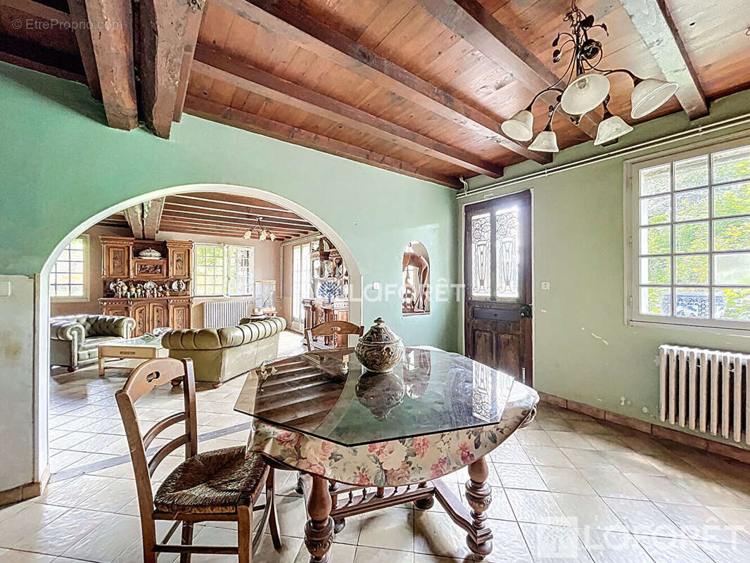 Maison à SAINTE-ANNE-SUR-GERVONDE