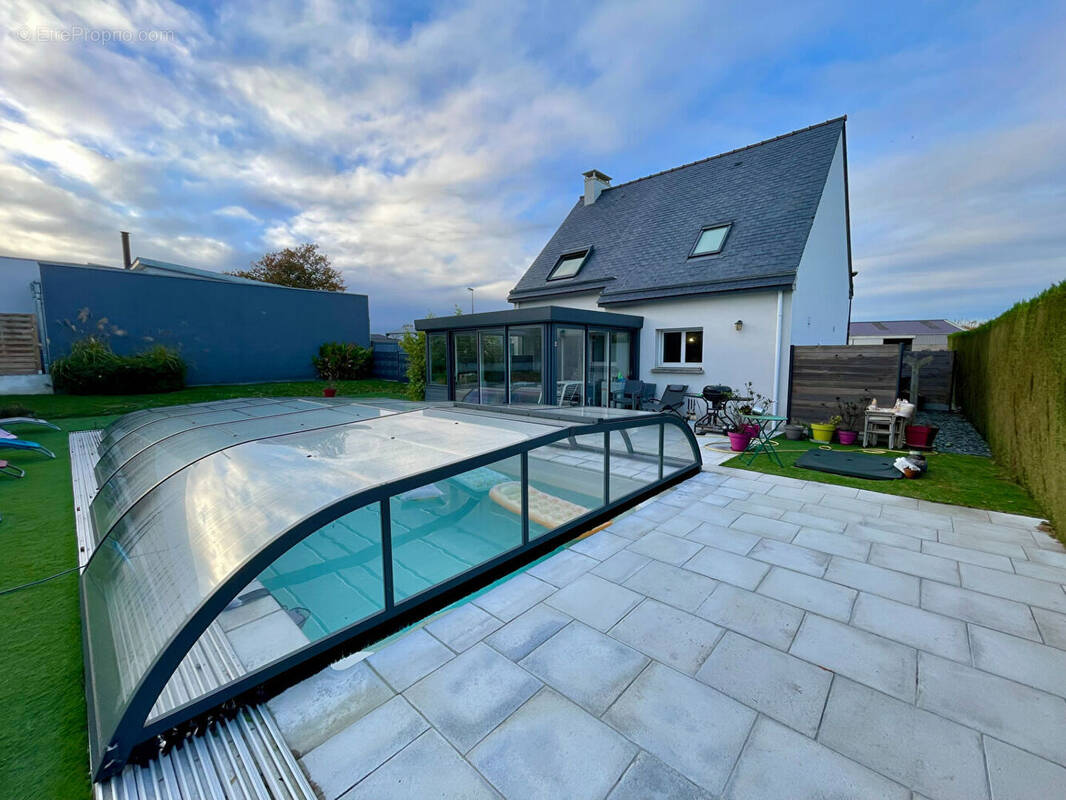 Maison à BAGUER-MORVAN