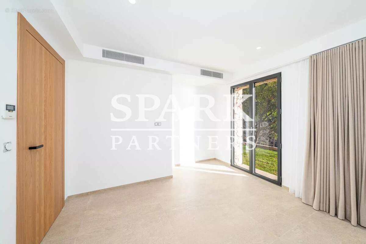 Maison à ROQUEBRUNE-CAP-MARTIN