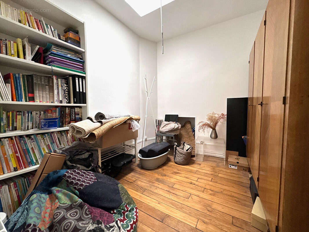 Appartement à PARIS-10E