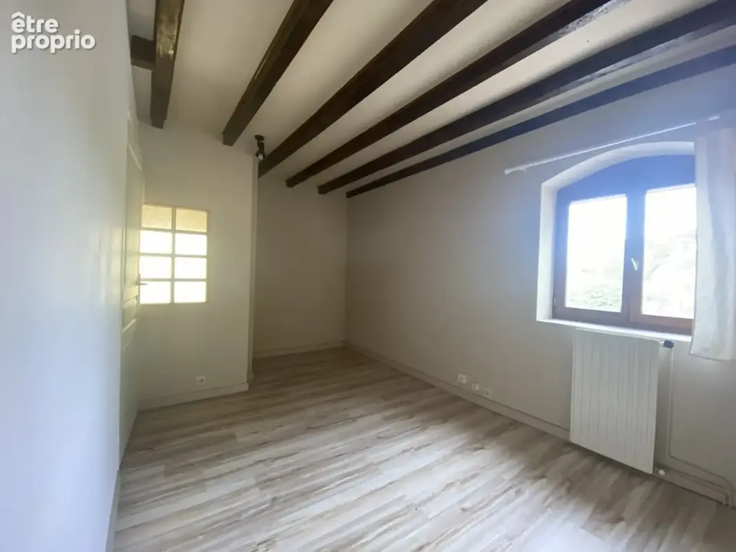 Maison à vendre 6 pièces SAINT MAURICE DE GOURDANS (01) - photo 8