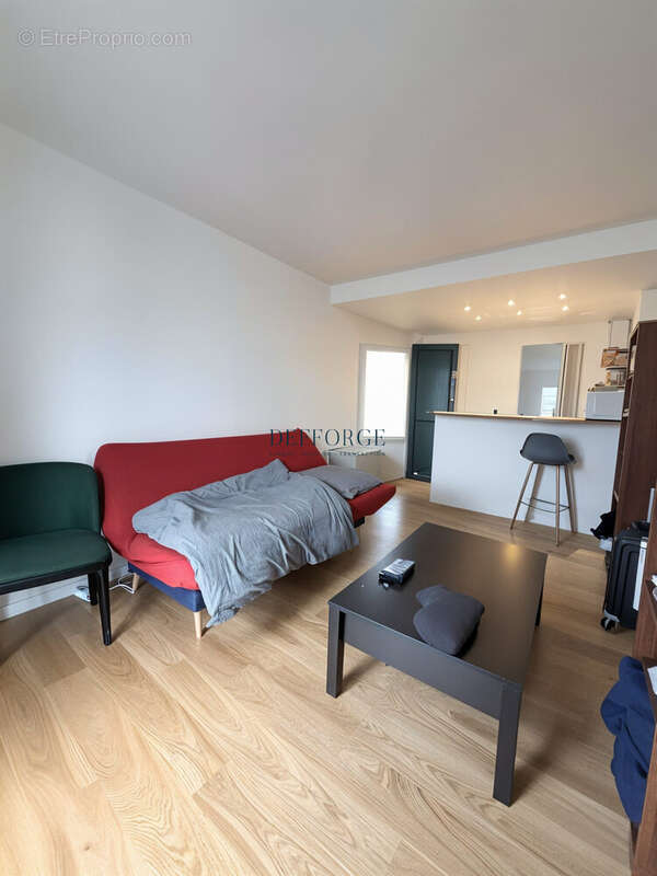 Appartement à PARIS-14E