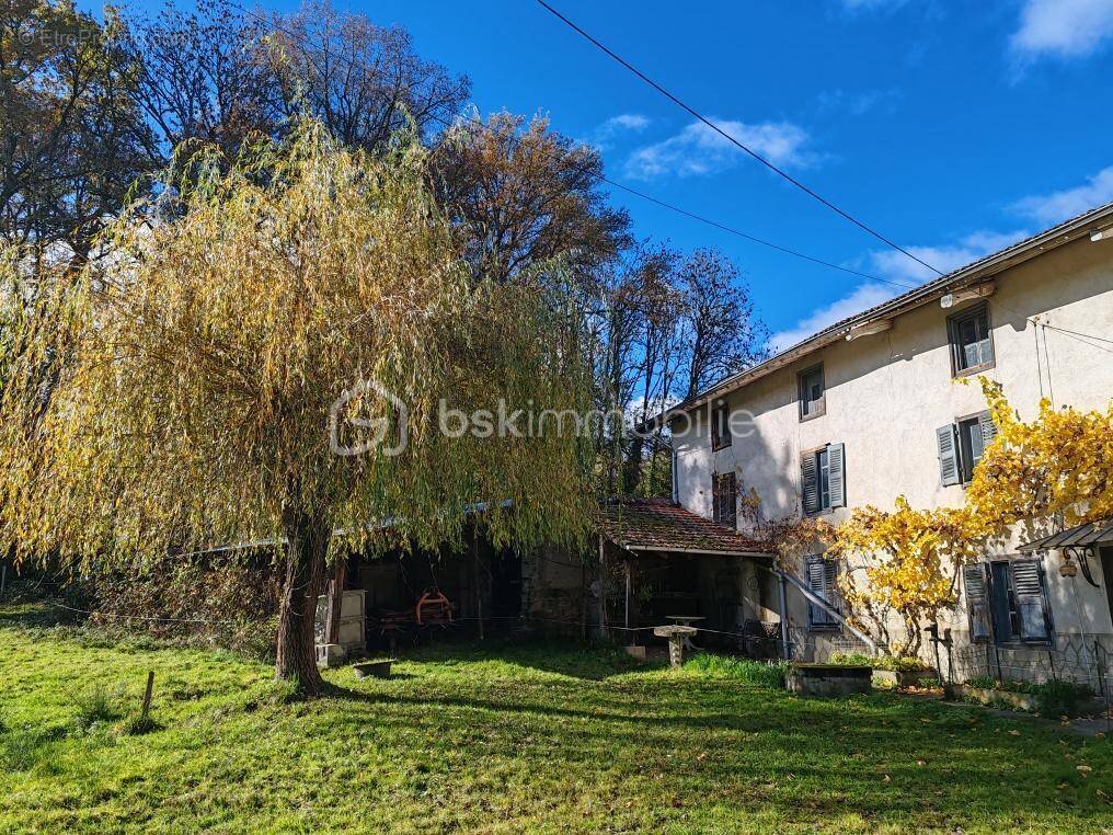 Maison à MARSAC-EN-LIVRADOIS