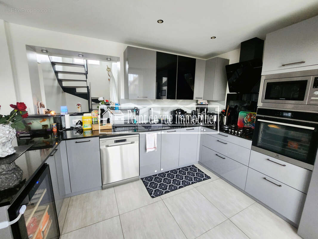 Maison à SAVIGNY-SUR-ORGE