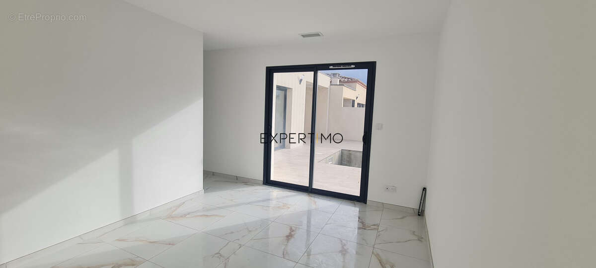 Villa  avec piscine - photo 6