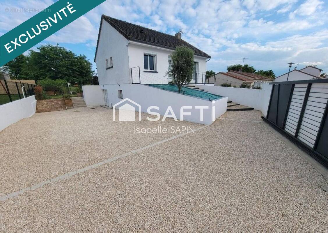 Photo 1 - Maison à NEUVILLE-DE-POITOU