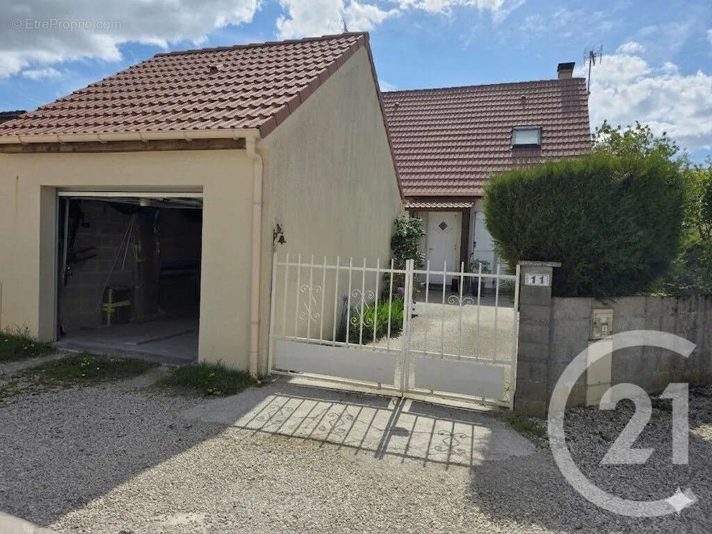 Maison 90 m² à Oissery  - photo 9