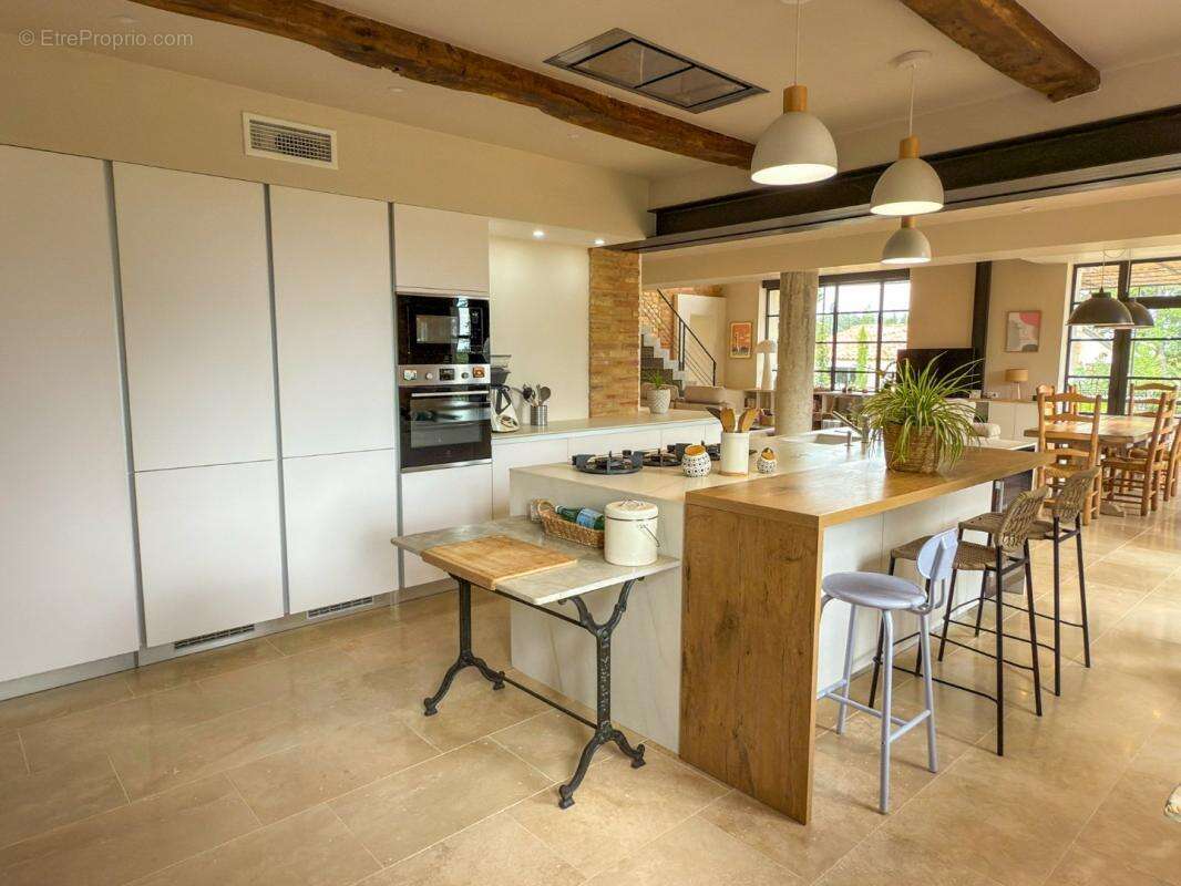 Maison à ENDOUFIELLE