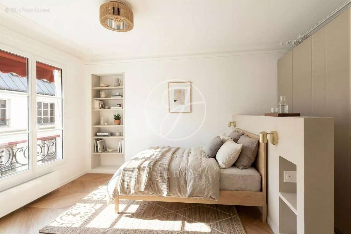 Appartement à PARIS-8E